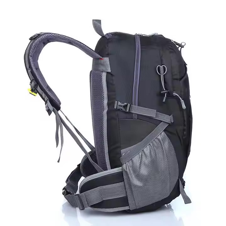 High Quality Backpack - Water Resistant, 40L, 0.8KG